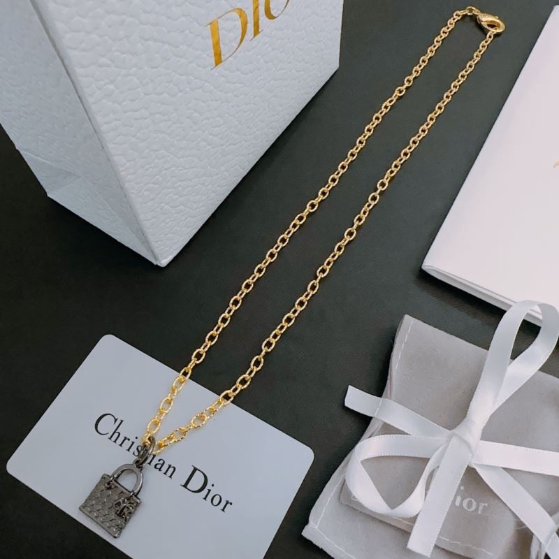 chr1st1an D10r necklaces